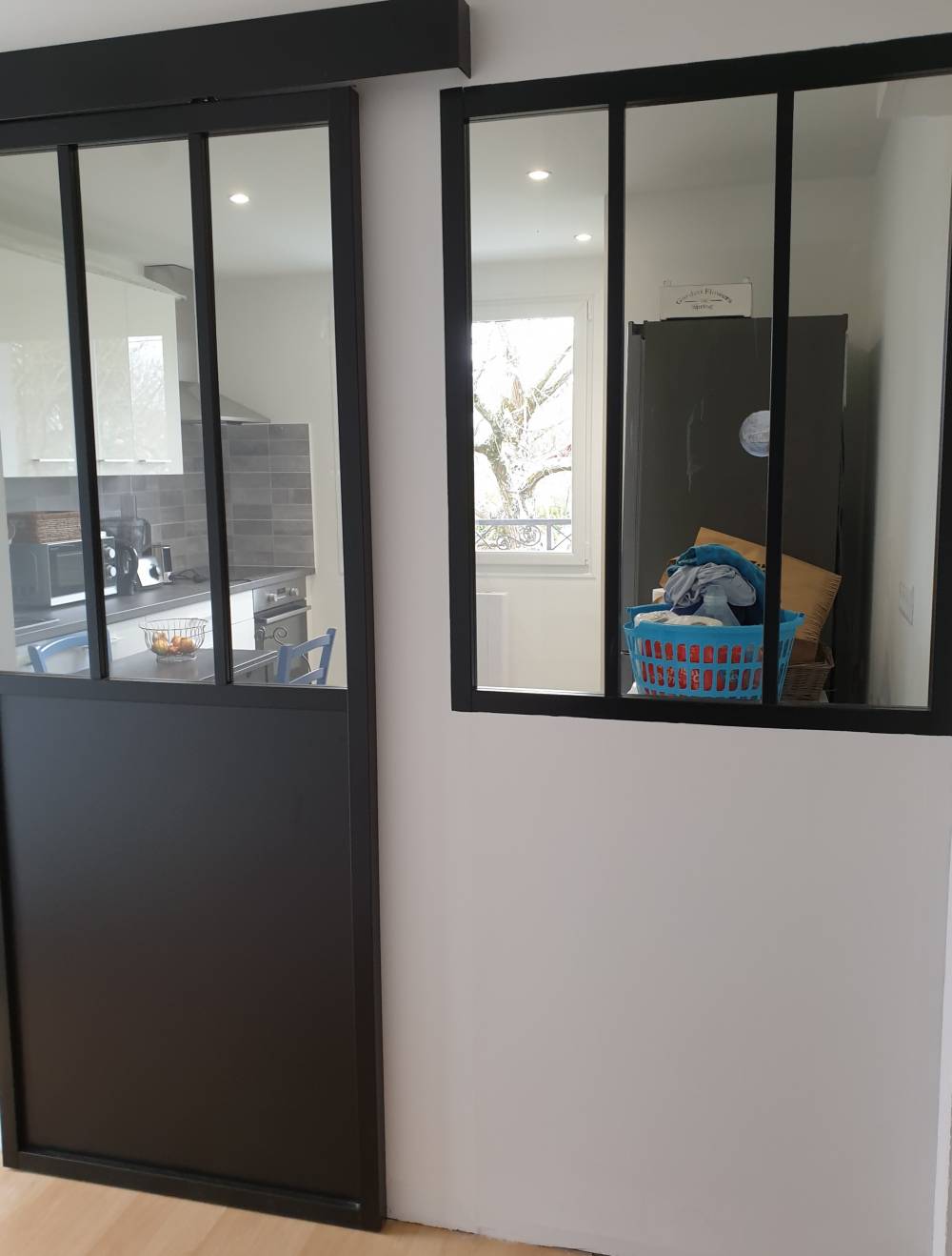 Porte en applique coulissante type atelier.jpg