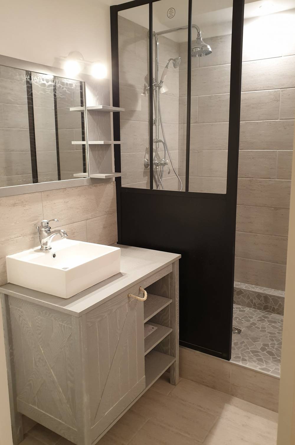 Salle de bain Abatilles.jpg